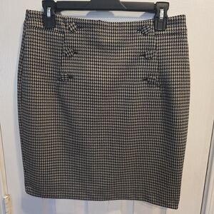 H&M Black and White Houndstooth Pencil Skirt